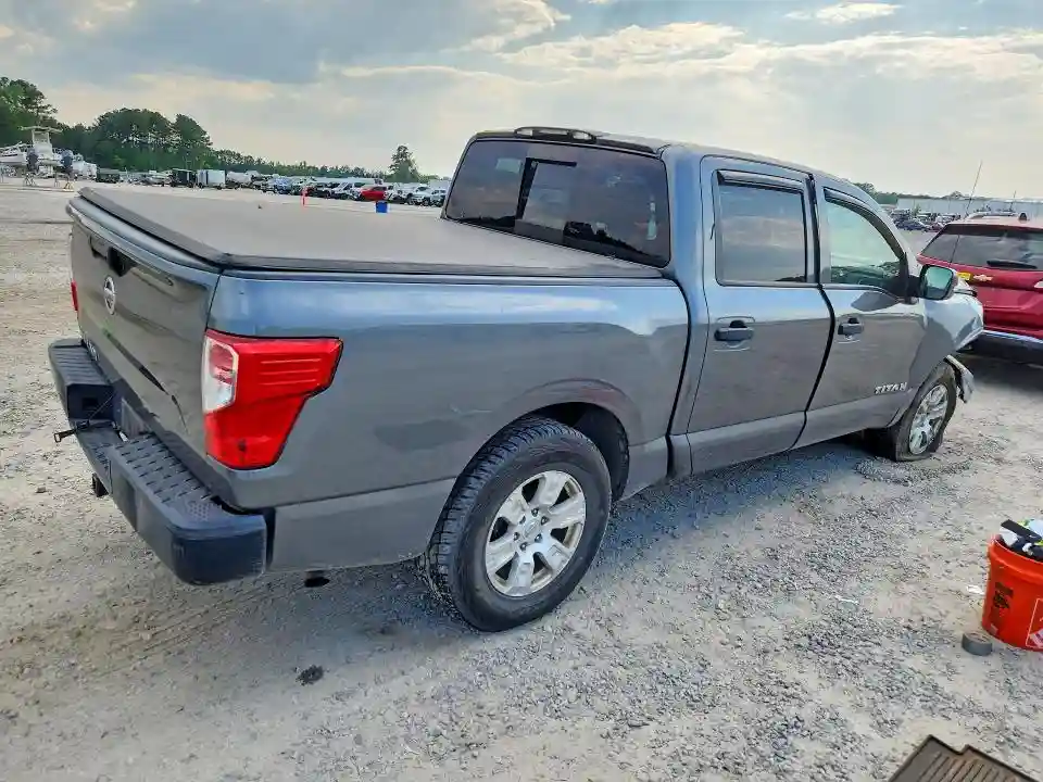 1N6AA1EK7HN532780 2017 NISSAN TITAN-2