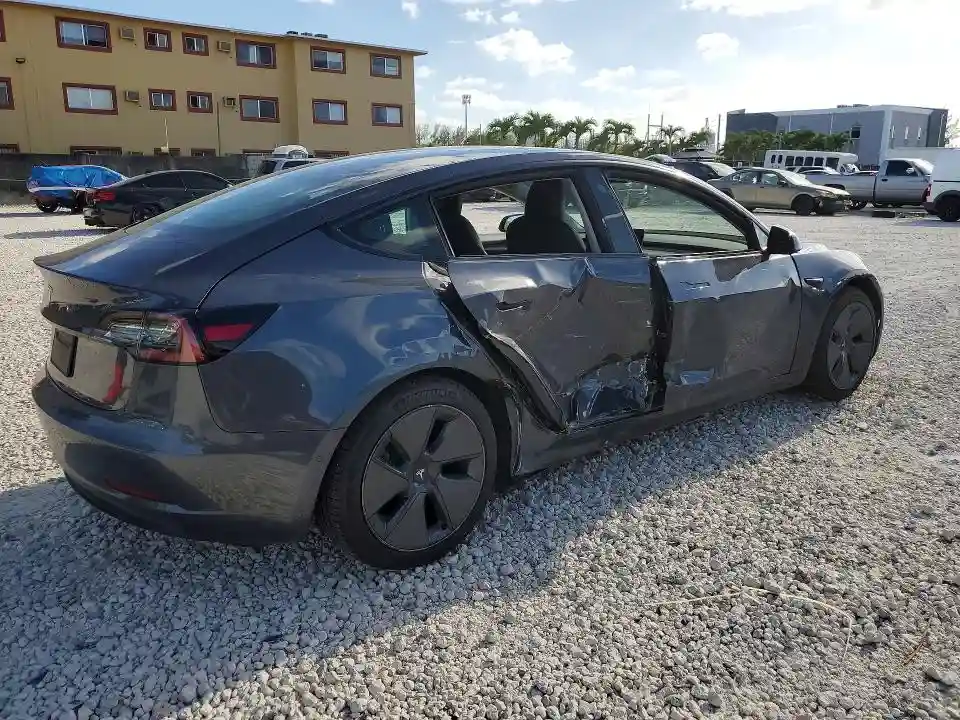 5YJ3E1EA5MF016451 2021 TESLA MODEL 3-2