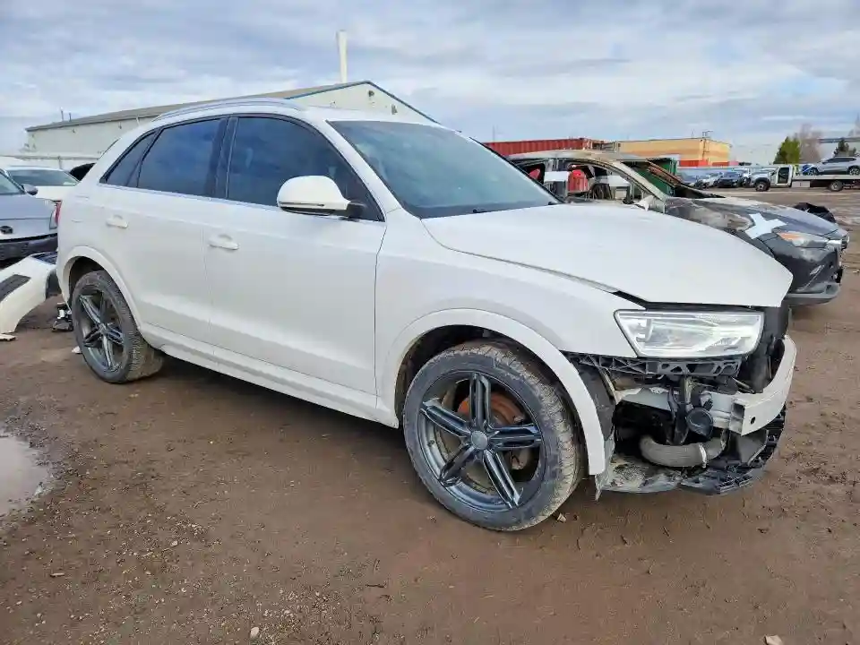 WA1JCCFS1HR015565 2017 AUDI Q3-3