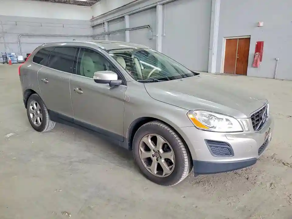 YV4952DZ5D2369294 2013 VOLVO XC60-3