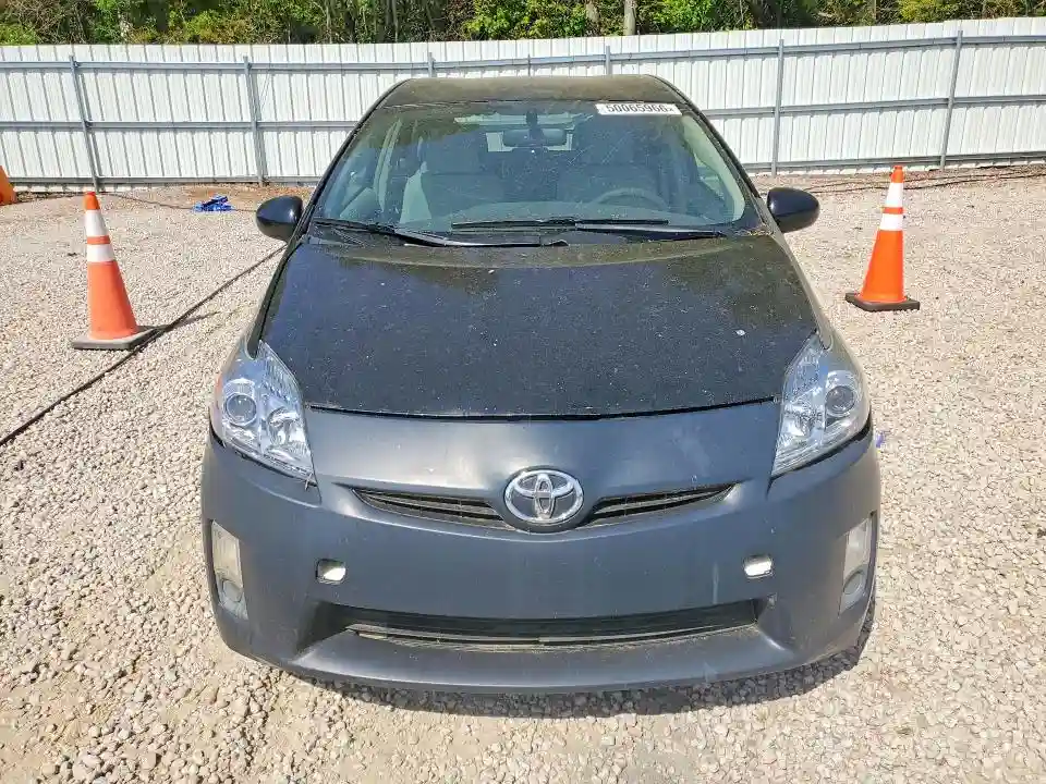 JTDKN3DU0B1375165 2011 TOYOTA PRIUS THRE-4