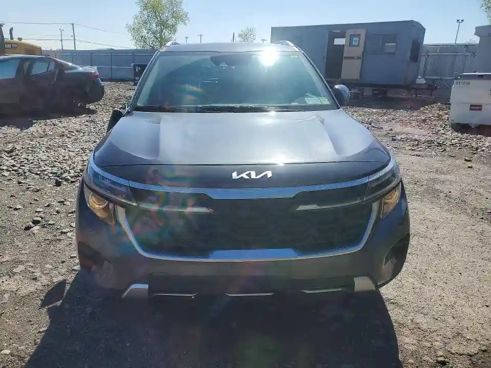 KNDERCAA8S7749496 2025 KIA SELTOS-4