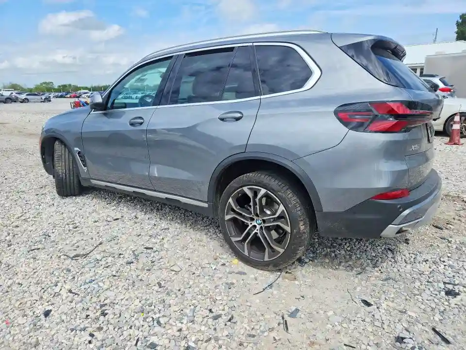 5UX23EU02R9S16799 2024 BMW X5-1