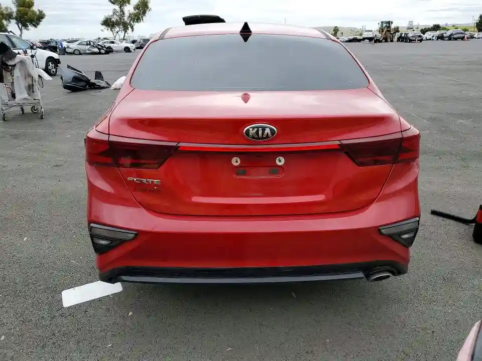 3KPF24AD3ME303462 2021 KIA FORTE-5