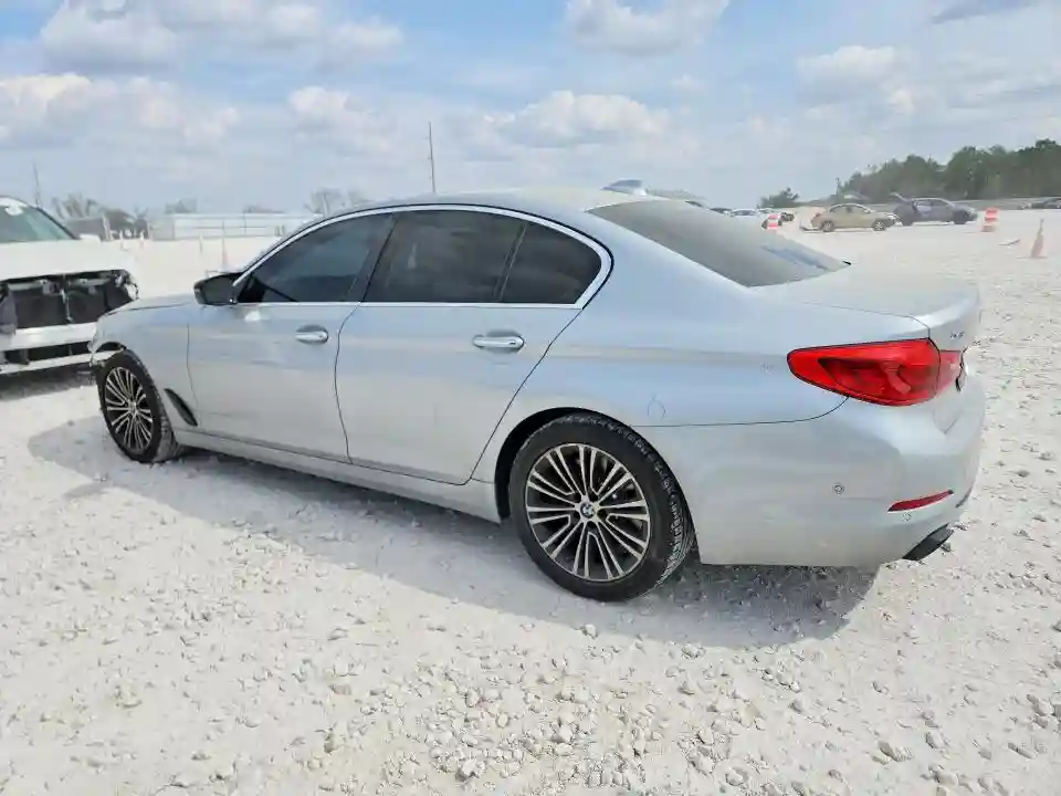 WBAJE7C38HG890980 2017 BMW 5 SERIES-1