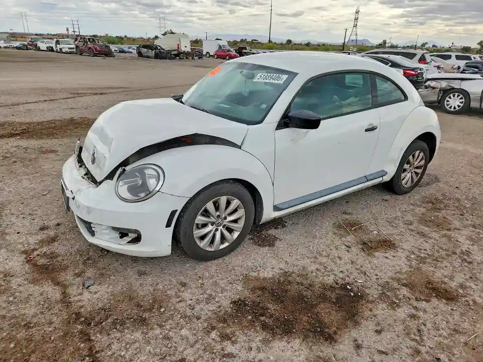 3VWF17AT6EM642779 2014 VOLKSWAGEN BEETLE-0