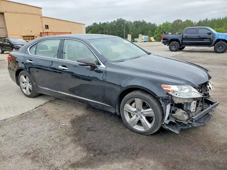 JTHGL5EF0B5042009 2011 LEXUS LS460-3