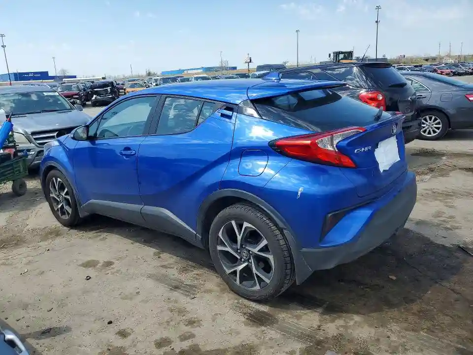 NMTKHMBX3JR014104 2018 TOYOTA C-HR-1