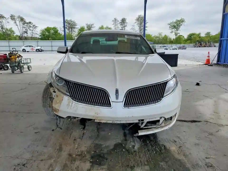 1LNHL9FT7DG610373 2013 LINCOLN TOWNHOUSE MKS-4