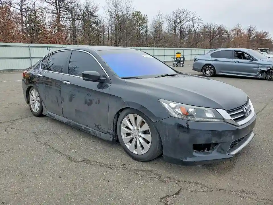 1HGCR2F52DA283231 2013 HONDA ACCORD-3