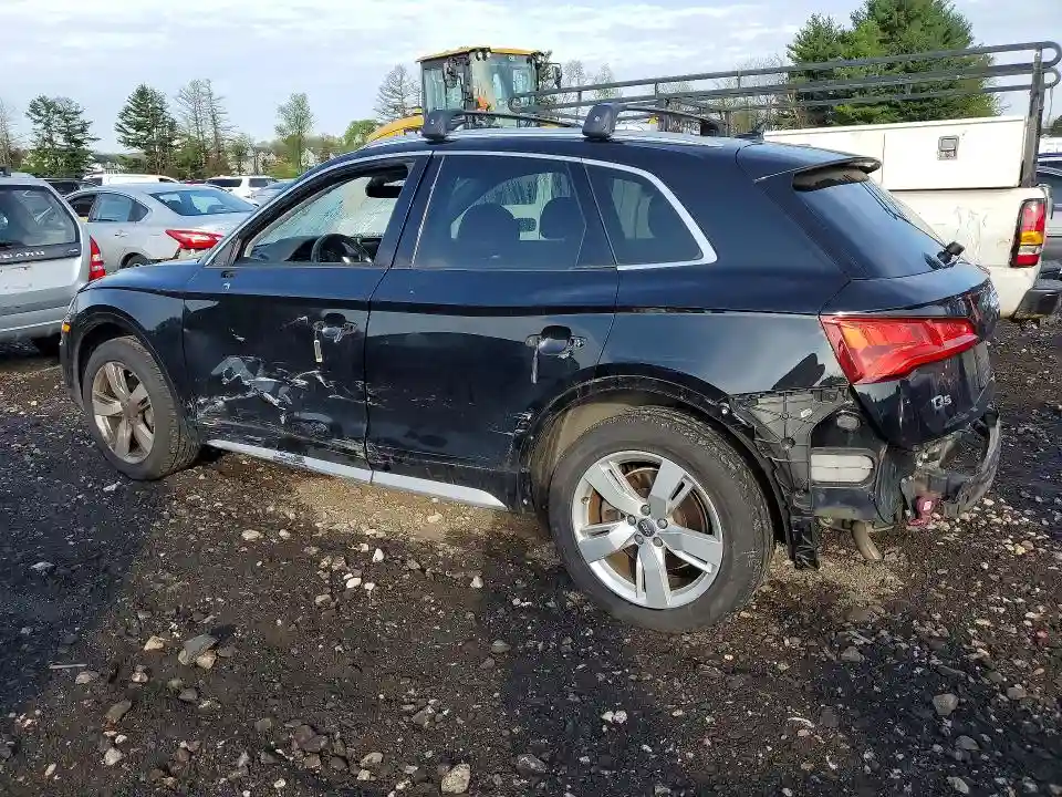 WA1BNAFY7J2008027 2018 AUDI Q5-1