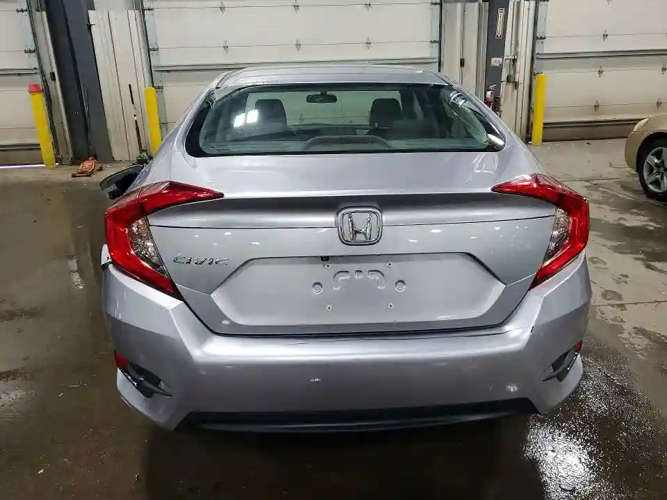 2HGFC2F56JH572026 2018 HONDA CIVIC-5