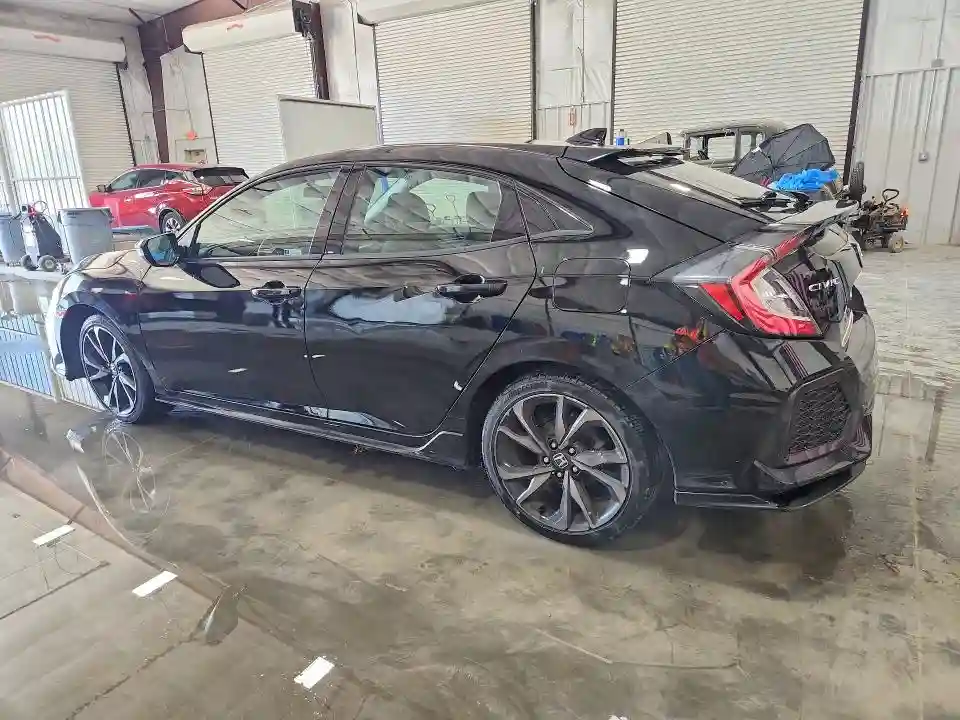 SHHFK7G46JU226907 2018 HONDA CIVIC-1