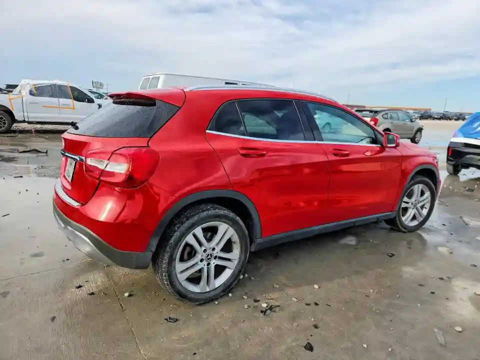 WDCTG4EB5JJ437377 2018 MERCEDES-BENZ GLA-CLASS-2