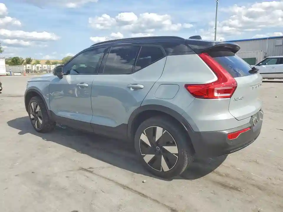 YV4EH3HL2R2238249 2024 VOLVO XC40-1