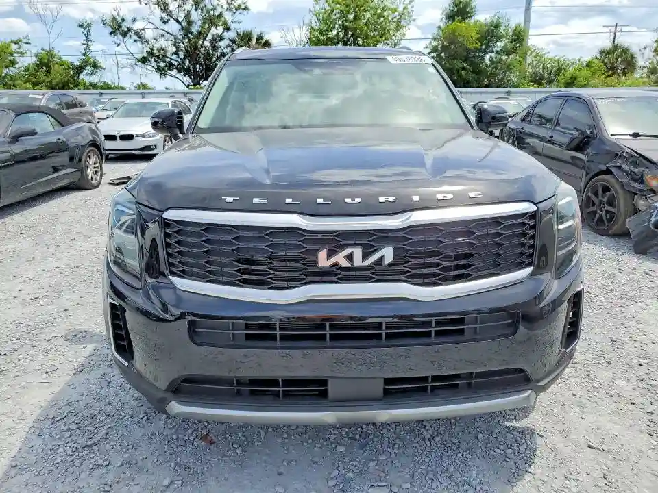 5XYP34HC3NG195525 2022 KIA TELLURIDE-4