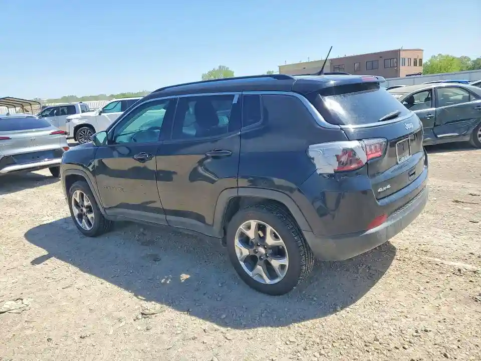 3C4NJDCB8KT596522 2019 JEEP COMPASS-1