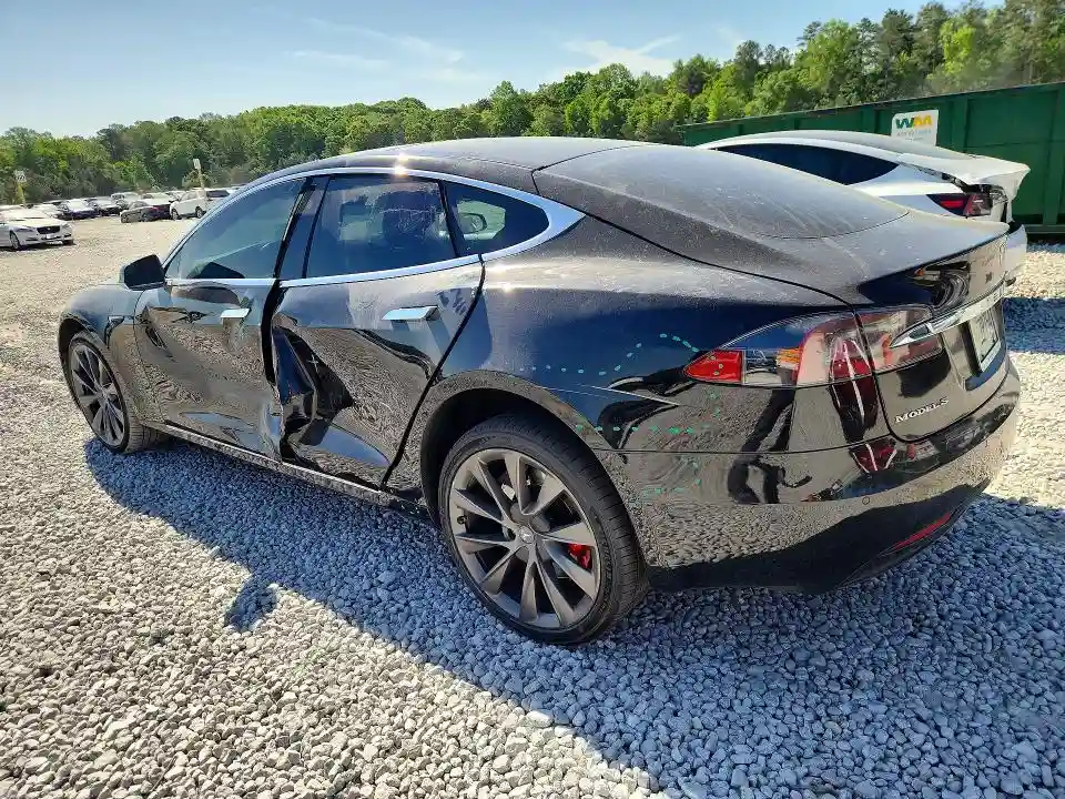 5YJSA1E46JF268643 2018 TESLA MODEL S-1