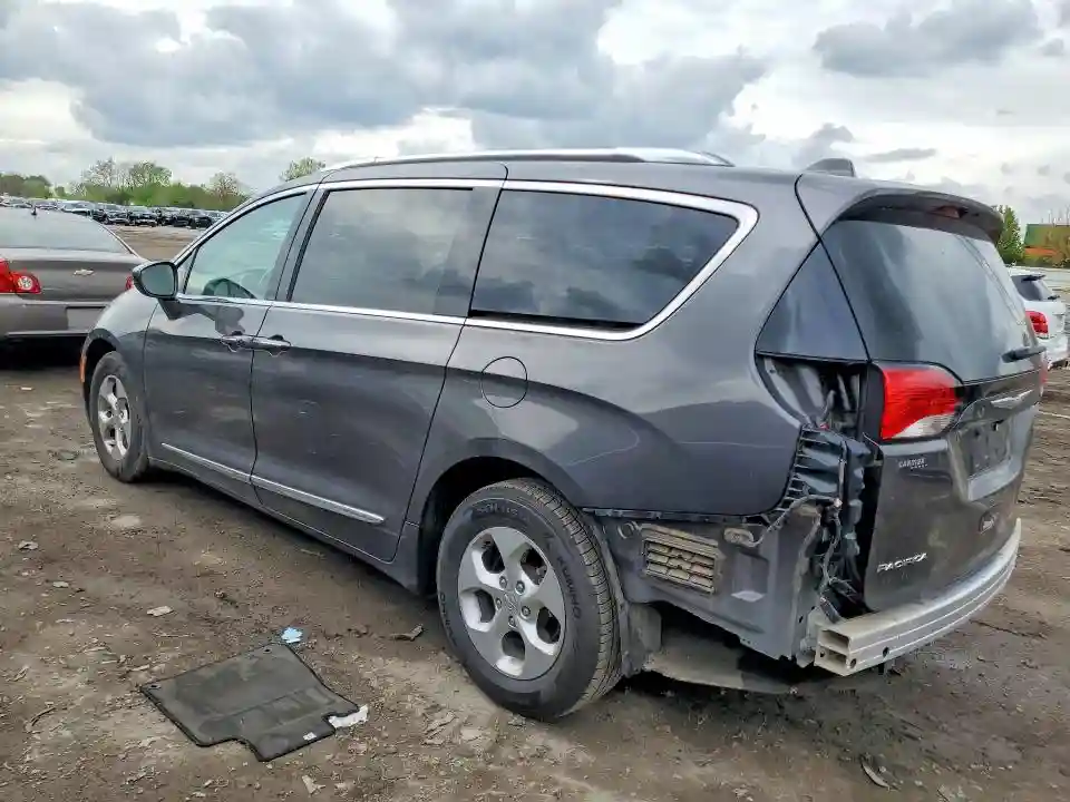 2C4RC1EG3HR628243 2017 CHRYSLER PACIFICA-1