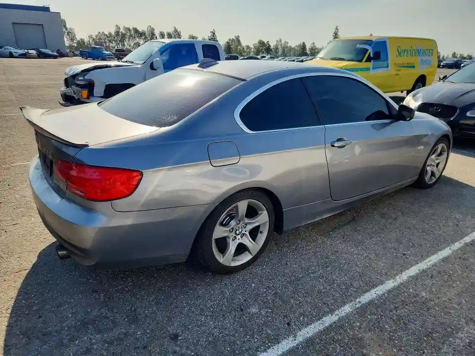 WBAKG7C55DJ437638 2013 BMW 3 SERIES-2