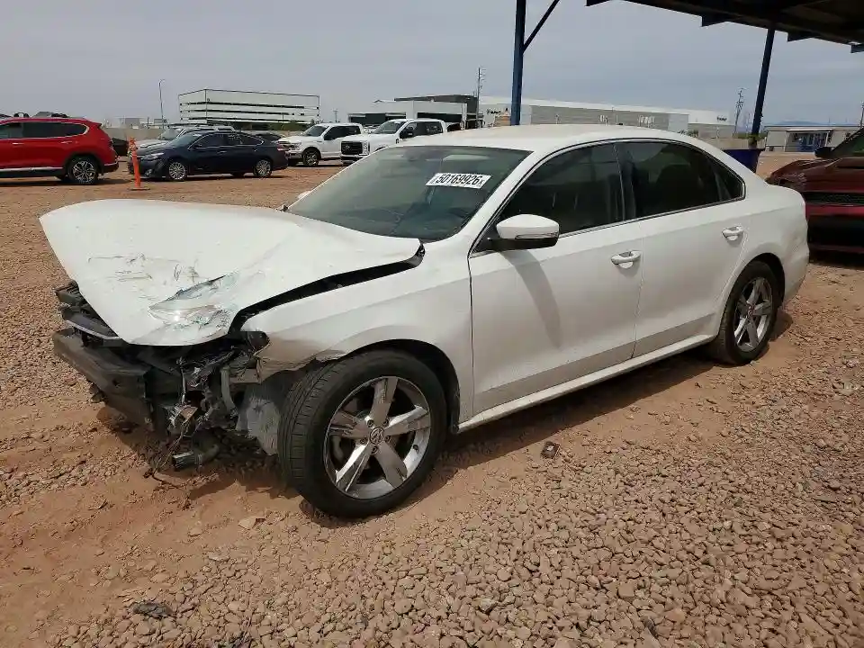 1VWAT7A36FC093365 2015 VOLKSWAGEN PASSAT-0
