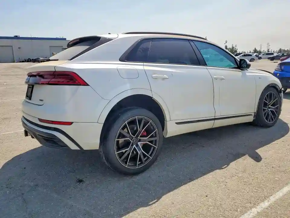 WA1EVAF15MD001148 2021 AUDI Q8-2