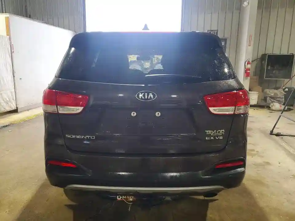5XYPHDA50JG362642 2018 KIA SORENTO-5