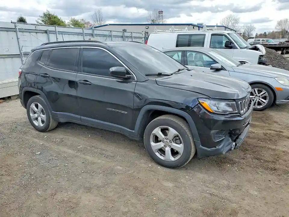 3C4NJDBB5LT129898 2020 JEEP COMPASS-3