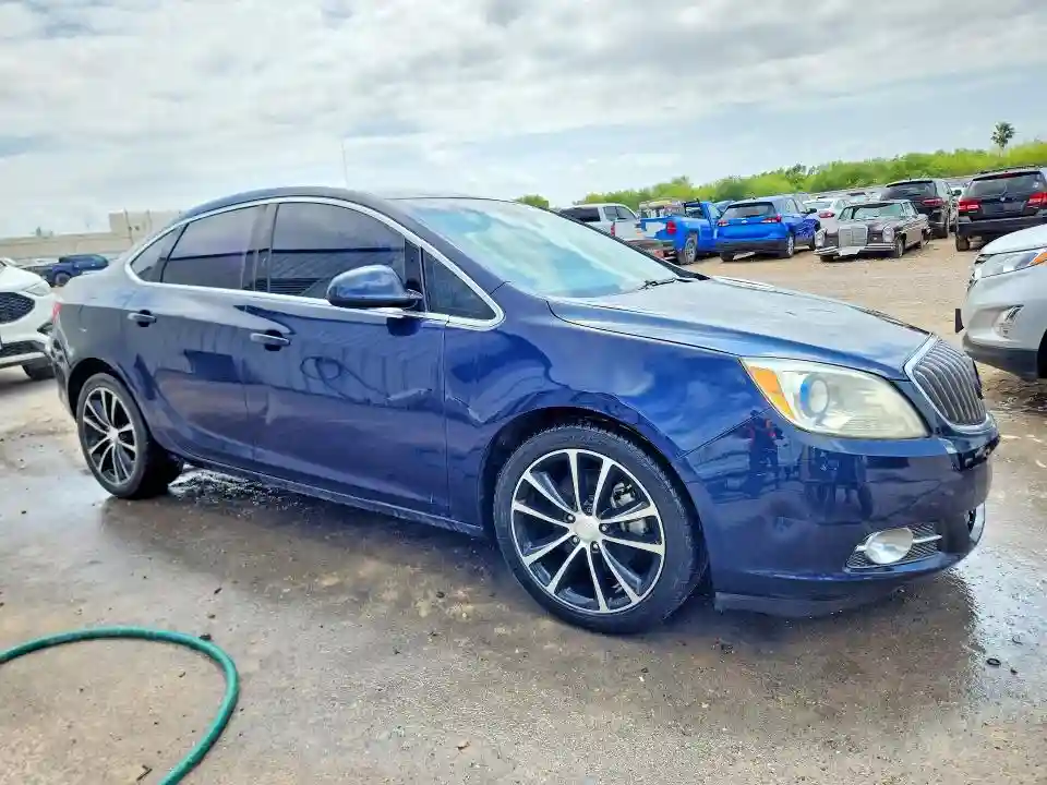 1G4PW5SKXG4180823 2016 BUICK VERANO-3