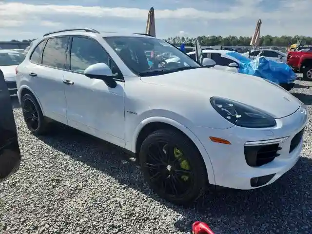 WP1AE2A20HLA75758 2017 PORSCHE CAYENNE-3
