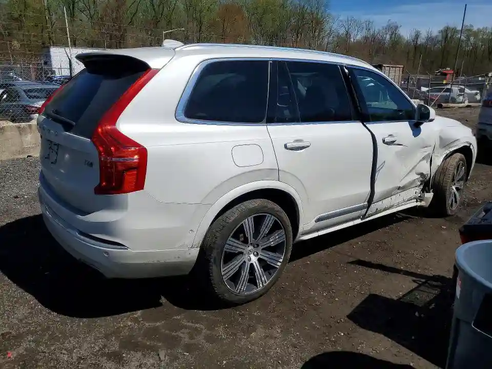 YV4A22PL6M1700483 2021 VOLVO XC90-2