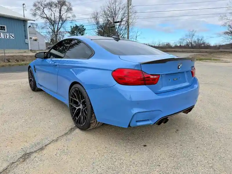 WBS3R9C58HK709203 2017 BMW M4-2