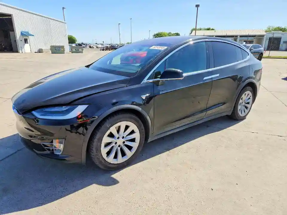 5YJXCAE27KF211593 2019 TESLA MODEL X-0