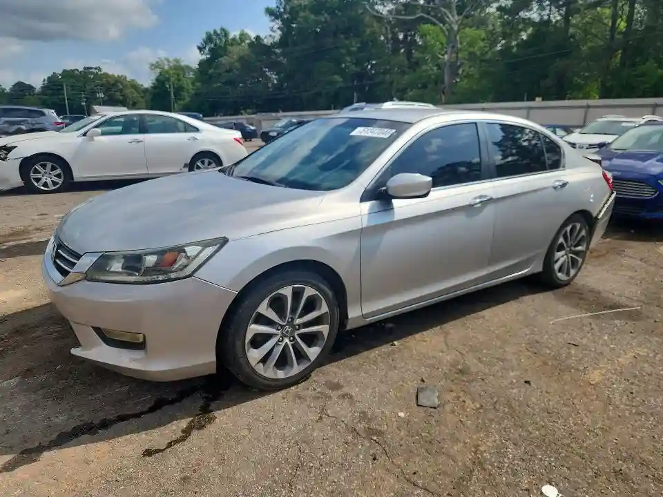 1HGCR2F58FA095056 2015 HONDA ACCORD 4D-0