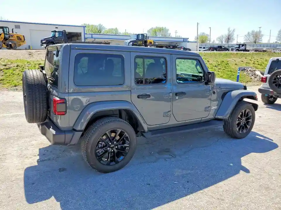 1C4JJXP69PW604562 2023 JEEP WRANGLER-2