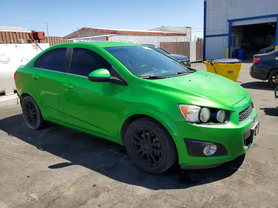 1G1JC5SB0F4146089 2015 CHEVROLET SONIC-3