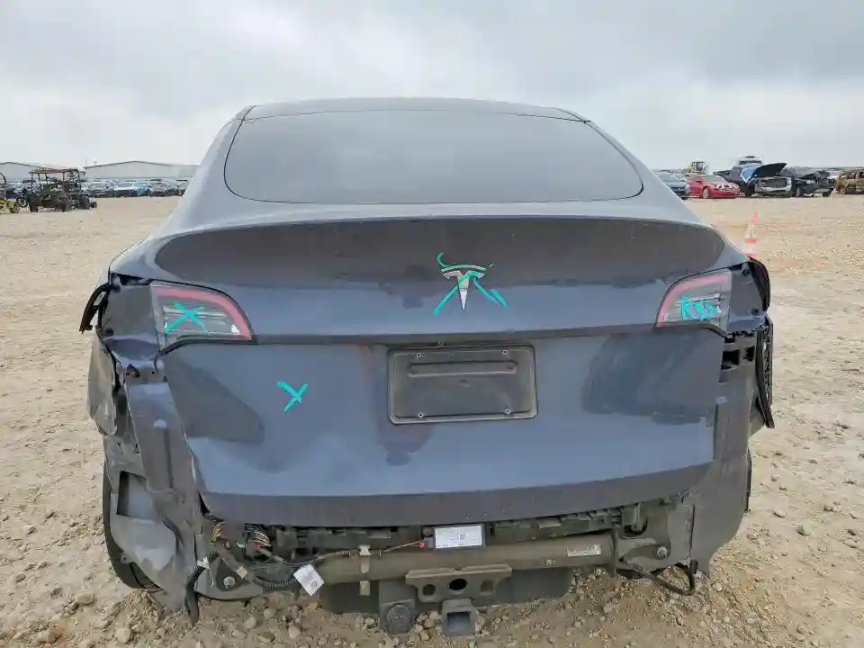 5YJYGAEE2MF295120 2021 TESLA MODEL Y-5