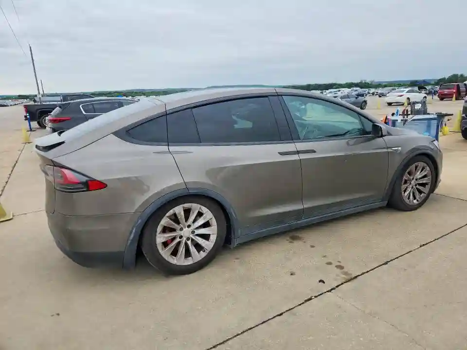 5YJXCAE47GFS00618 2016 TESLA MODEL X-2
