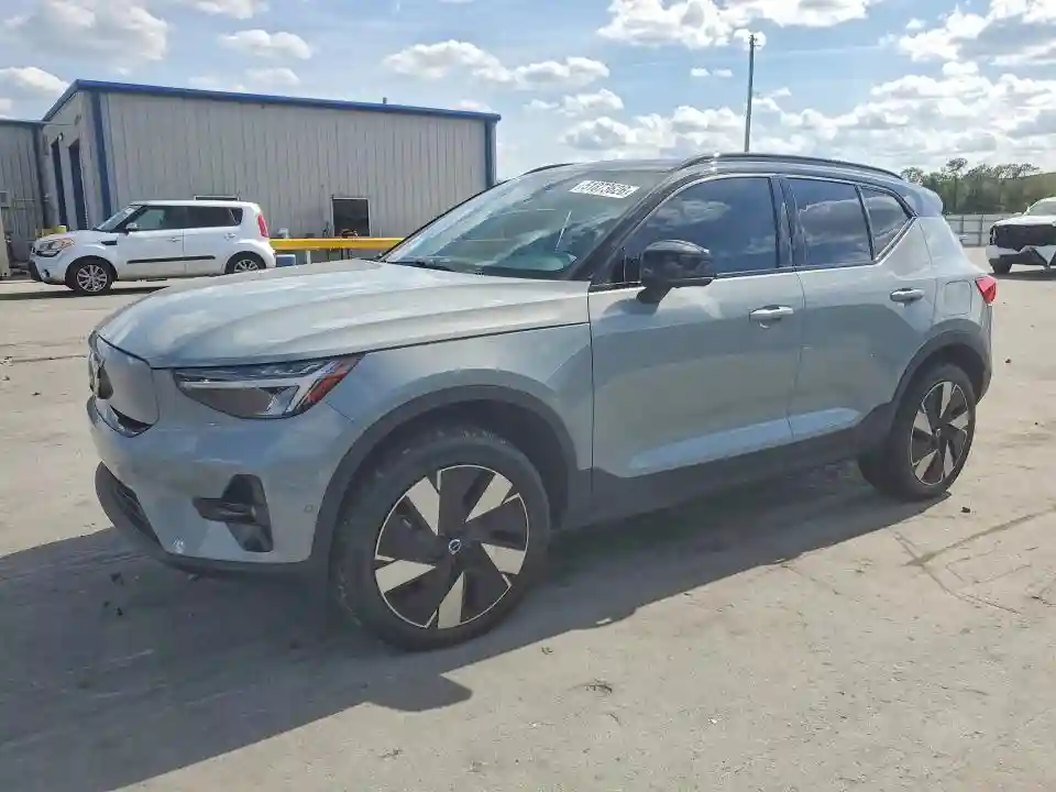 YV4EH3HL2R2238249 2024 VOLVO XC40-0