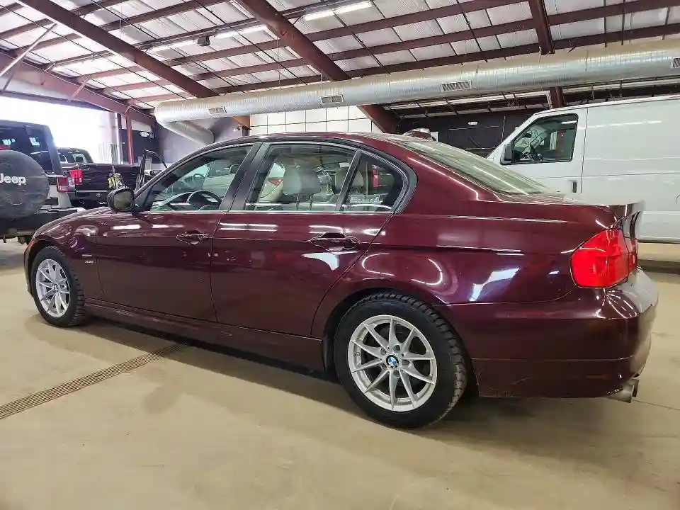 WBAPK5C55AA647161 2010 BMW 3 SERIES-1