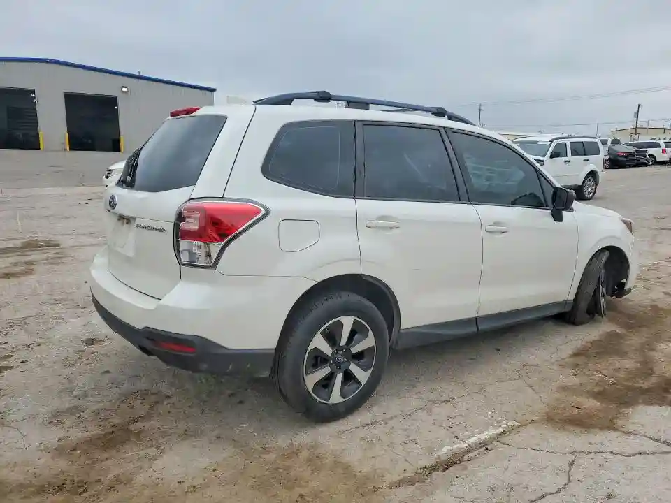 JF2SJABC5JH507273 2018 SUBARU FORESTER-2