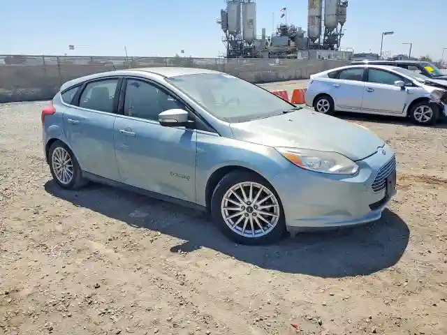 1FADP3R44EL281770 2014 FORD FOCUS-3