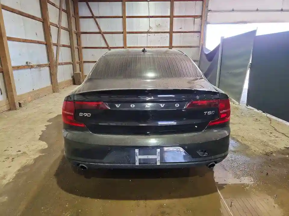 LVY982MK5JP023217 2018 VOLVO S90-5