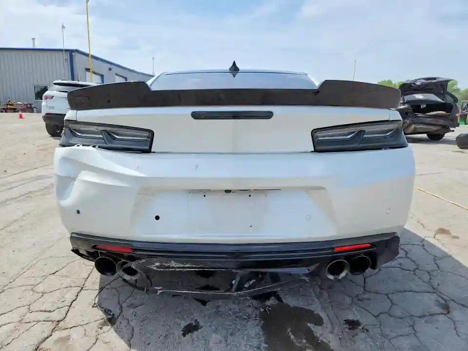 1G1FK1R65J0126205 2018 CHEVROLET CAMARO-5