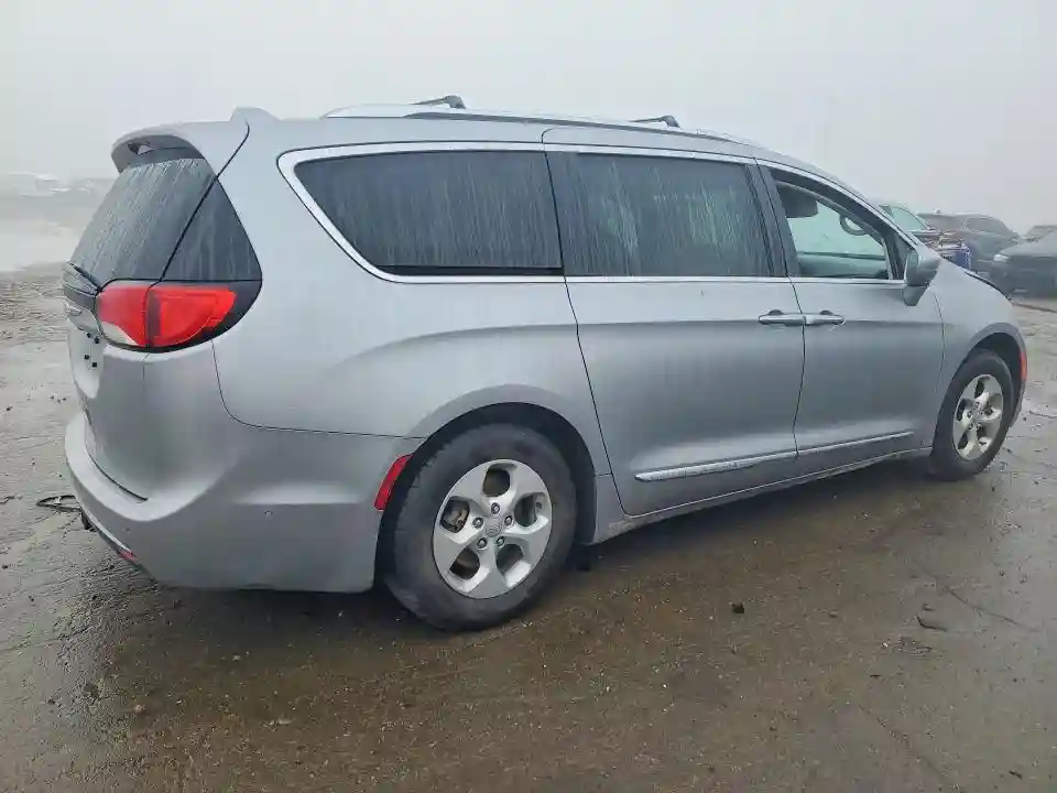 2C4RC1EG2HR846805 2017 CHRYSLER PACIFICA-2