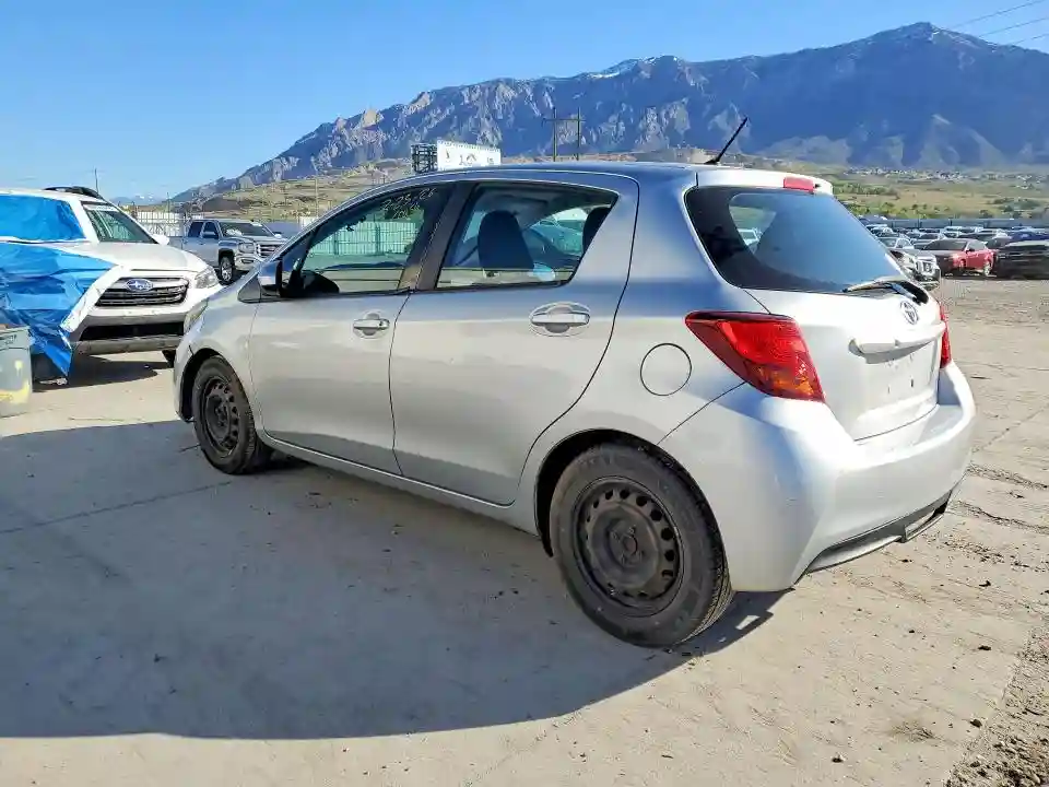VNKKTUD32FA031076 2015 TOYOTA YARIS-1