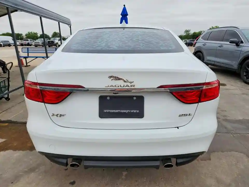 SAJBR4FX5JCY70175 2018 JAGUAR XF-5