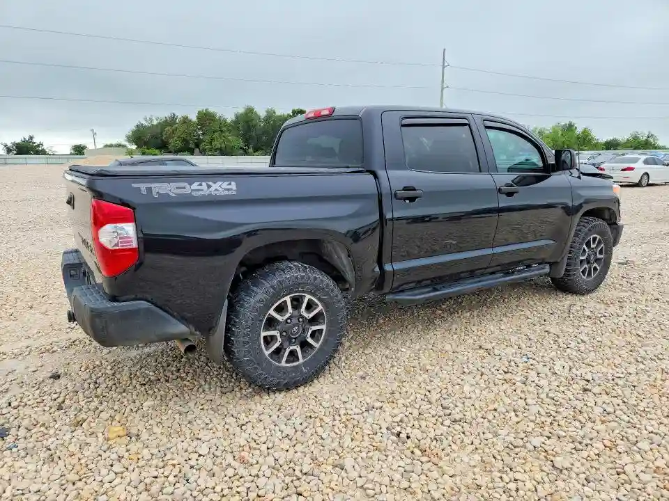 5TFDW5F18HX652042 2017 TOYOTA TUNDRA-2