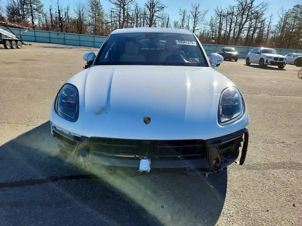 WP1AA2A5XSLB07077 2025 PORSCHE MACAN-4