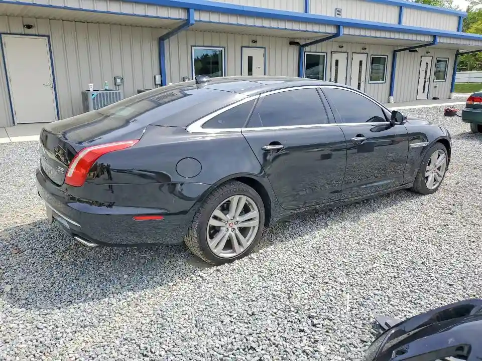 SAJWJ2GD8G8W02976 2016 JAGUAR XJ-2